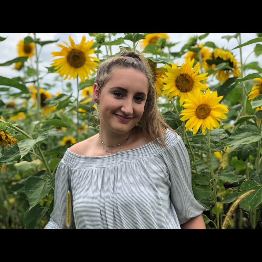 Meet your Posher, Brenna